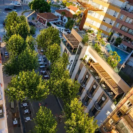 El Marqués En El Puerto De * Dénia
